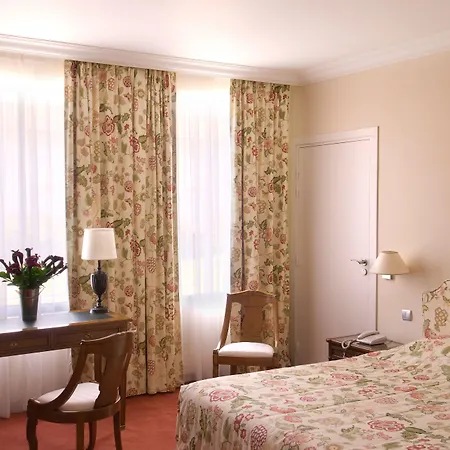 Relais De - Hotel, Golf & Hotell 4*