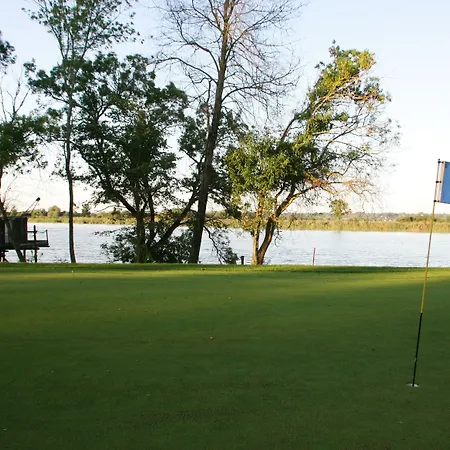 Relais De - Hotel, Golf & מלון מרגו-קנטנאק