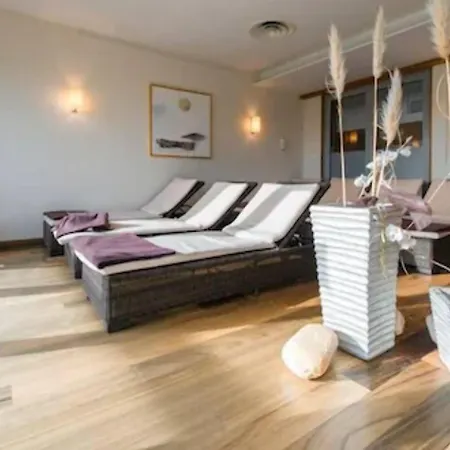 Relais De - Hotel, Golf & מרגו-קנטנאק