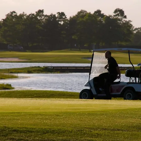 Relais De - Hotel, Golf & Margaux-Cantenac