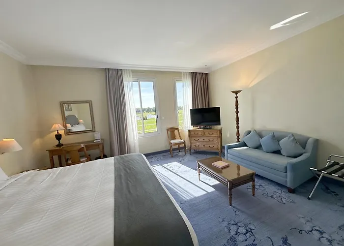 Relais De - Hotel, Golf & 4* Margaux-Cantenac